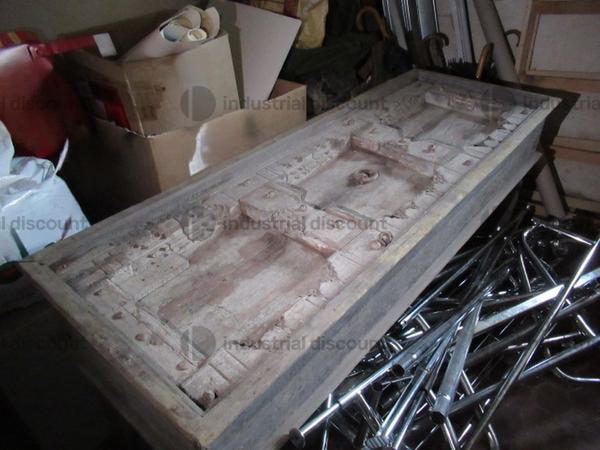 6#9153 Tessuti e banco in legno in vendita - foto 1