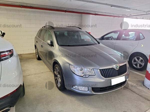 9#9178 Autovettura Skoda Superb 3T in vendita - foto 3