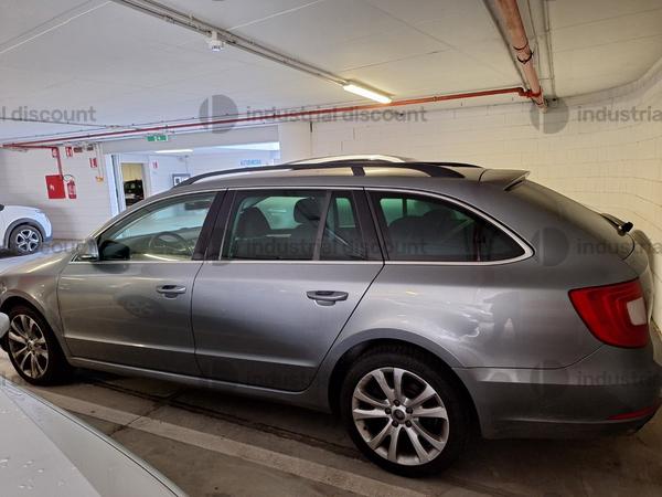 9#9178 Autovettura Skoda Superb 3T in vendita - foto 7