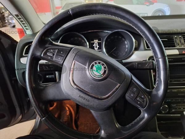 9#9178 Autovettura Skoda Superb 3T in vendita - foto 11