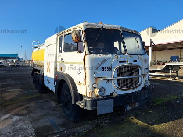 104#9186 Automezzi, rimorchi e gru semovente in vendita - foto 10