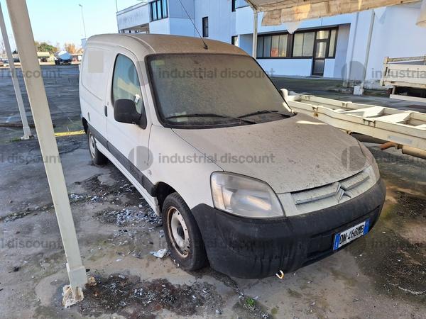 109#9186 Autocarro Citroen Berlingo in vendita - foto 1