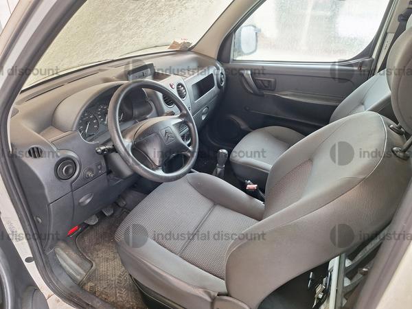 109#9186 Autocarro Citroen Berlingo in vendita - foto 3