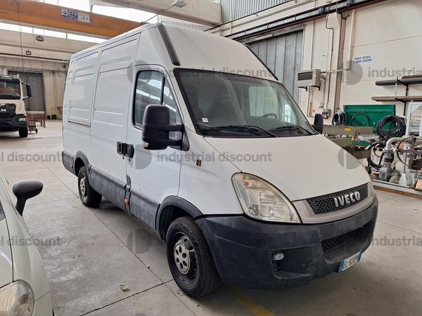 99#9186 Autocarro Iveco Daily 2.3 Hpi in vendita - foto 2