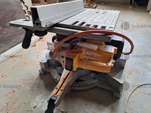 9#9200 Macchinari per lavorazione legno muniteria e ricambi vari in vendita - foto 10