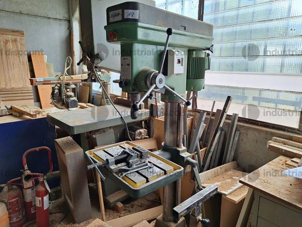9#9200 Macchinari per lavorazione legno muniteria e ricambi vari in vendita - foto 18