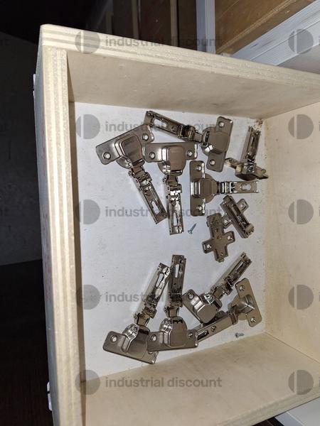 9#9200 Macchinari per lavorazione legno muniteria e ricambi vari in vendita - foto 46