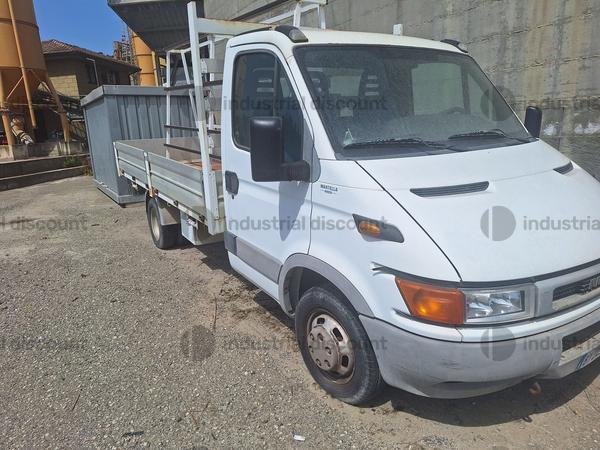 1#9209 Autocarro Iveco Daily in vendita - foto 3