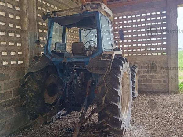 15#9213 Trattore agricolo Ford in vendita - foto 2