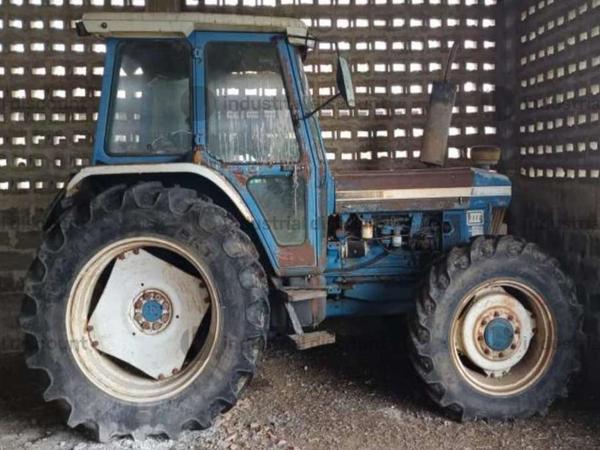 15#9213 Trattore agricolo Ford in vendita - foto 3