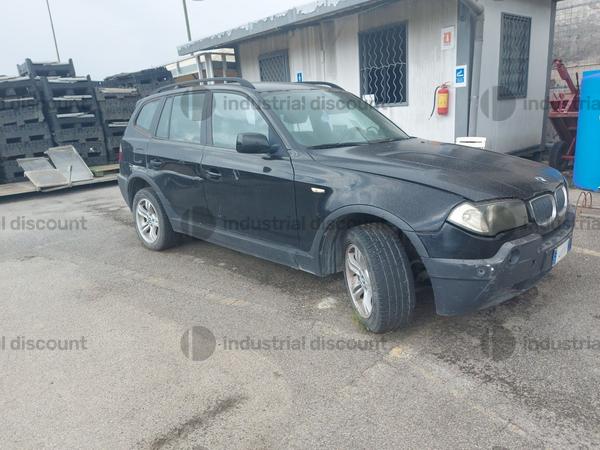 17#9213 Autovettura BMW X3 in vendita - foto 3