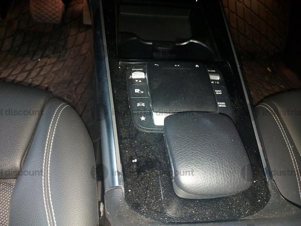 19#9213 Autovettura Mercedes GLA in vendita - foto 8