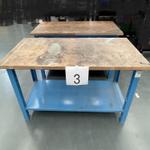 Image 2 - 3 blue workbenches with wooden top Block A - Lot 13 (Auction 9214)