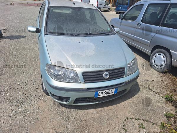 2#9220 Autovettura Fiat Punto in vendita - foto 1