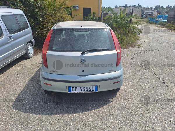 2#9220 Autovettura Fiat Punto in vendita - foto 2