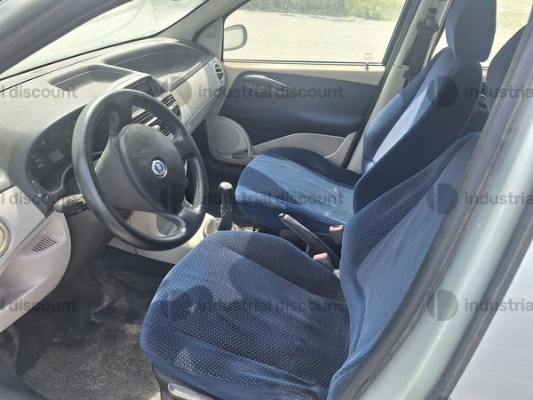 2#9220 Autovettura Fiat Punto in vendita - foto 8