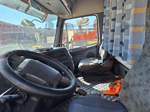 6#9266 Trattore stradale per semirimorchio Volvo Truck FH 480 in vendita - foto 12