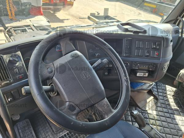 6#9266 Trattore stradale per semirimorchio Volvo Truck FH 480 in vendita - foto 14