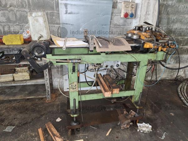 16#9288 Macchinari dismessi e banchi da lavoro in vendita - foto 4