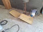 Image 4 - Car bench - Lot 6 (Auction 9294) Image 4 - Car bench - Lot 6 (Auction 9294)