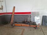 Image 5 - Car bench - Lot 6 (Auction 9294) Image 5 - Car bench - Lot 6 (Auction 9294)