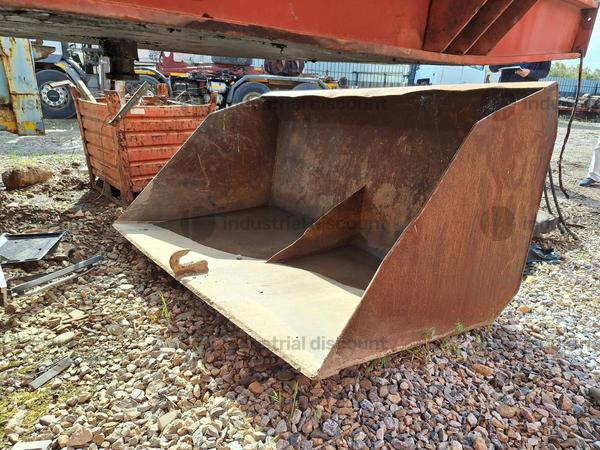 18#9304 N. 7 Benne per escavatore in vendita - foto 1