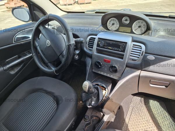 3#9304 Autoveicolo Lancia Y in vendita - foto 10