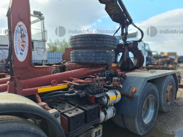 8#9304 Autocarro IvecoEurotech con gru e ragno/polipo a 6 chele in vendita - foto 10