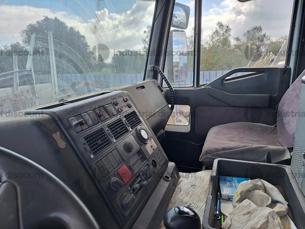 8#9304 Autocarro IvecoEurotech con gru e ragno/polipo a 6 chele in vendita - foto 13