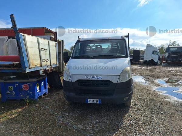 9#9304 Furgone Iveco 35C13 in vendita - foto 3