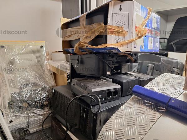 1#9311 Attrezzatura informatica e arredamento da negozio in vendita - foto 5
