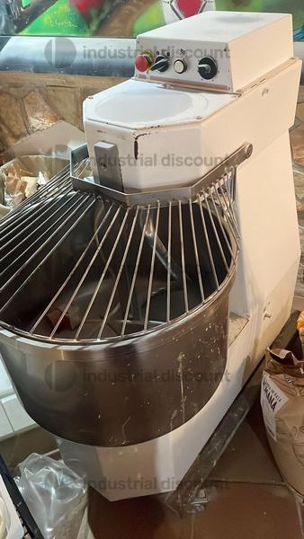 1#9316 Affettatrice ABM impastatrice RESTO ITALIA espositore refrigerato ISA SPA  e bruciatore AVANZINI in vendita - foto 7