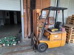 Immagine 1 - Carrello elevatore e transpallet - Lotto 4 (Asta 9323)
