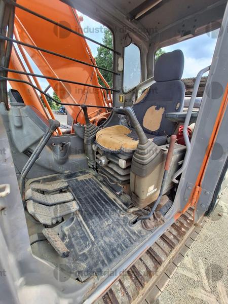1#9333 Escavatore cingolato HITACHI ZX 180 LC in vendita - foto 5