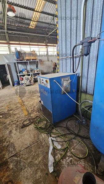 6#9341 Compressore a pistoni con essiccatore Bottarini in vendita - foto 4