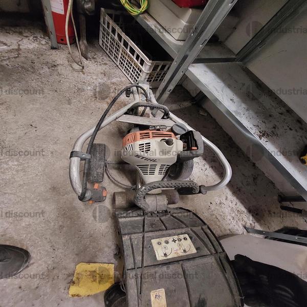 7#9344 Macchine agricole attrezzature e arredi da ufficio in vendita - foto 11