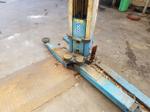 Image 7 - Lift and compressor - Lot 2 (Auction 9360)