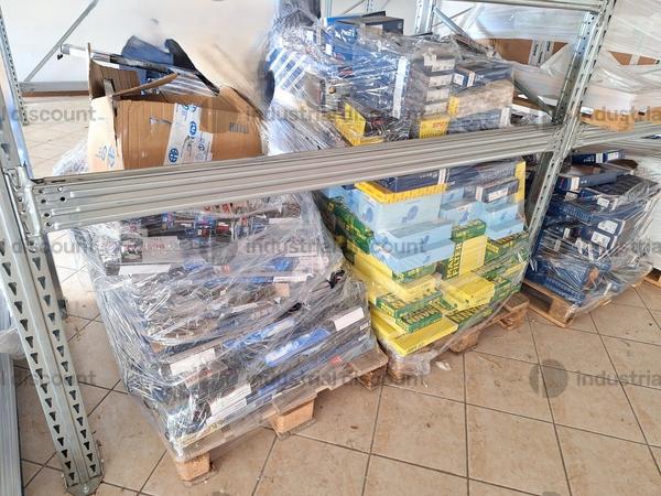 16#9370 Magazzino ricambi auto in vendita - foto 25