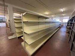 Arredamento ed accessori per negozio - Lotto 2 (Asta 9378)