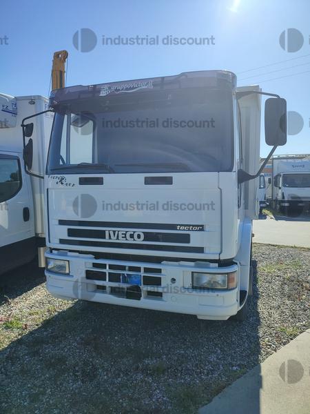 11#9387 Camion IVECO ribaltabile trilaterale Trector 120e18 in vendita - foto 1