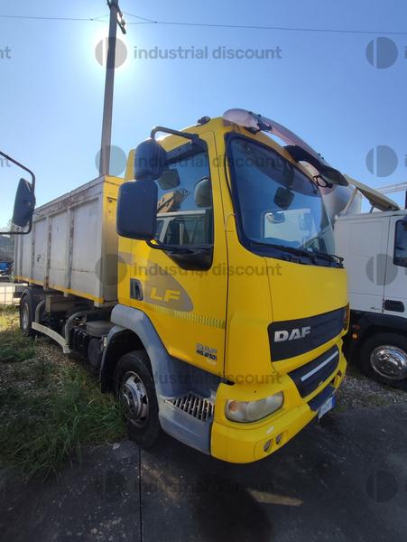 15#9387 Camion ribaltabile DAF LF45-210 rifiuti pericolosi in vendita - foto 7