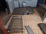 Immagine 3 - Cesti in acciaio per carni   Contenitore metallico in acciaio zincato  Carrello porta baltresche - Lotto 13 (Asta 9389)