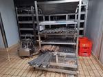 Immagine 4 -  Ceste bianche per alimenti e pedana in acciaio inox  - Lotto 22 (Asta 9389)