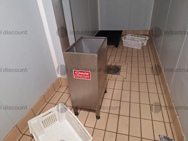 22#9389 Ceste bianche per alimenti e pedana in acciaio inox in vendita - foto 6