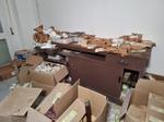 Immagine 5 - Bilancia  Carrelli acciaio  Banchi lavoro e  Scrivania - Lotto 25 (Asta 9389)