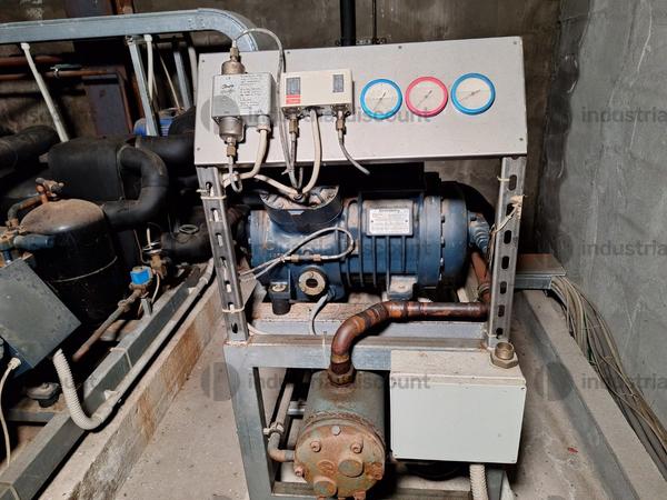 27#9389 Gruppo Frigorifero e trattamento aria  Quadro elettrico di distribuzione  Quadro elettrico di automazione in vendita - foto 32
