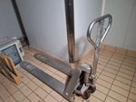 Immagine 4 - Timbratrice manuale Soncini  Bilico per pesatura Pistola graffatrice automatica per prosciutti  Macchina per summia  - Lotto 5 (Asta 9389)