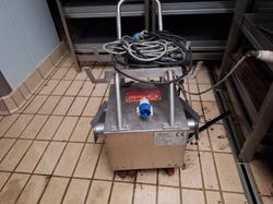Timbratrice manuale Soncini  Bilico per pesatura Pistola graffatrice automatica per prosciutti  Macchina per summia  - Lotto 5 (Asta 9389)