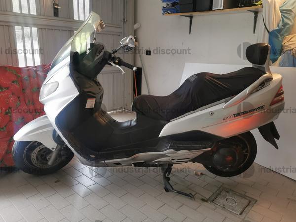 1#9397 Ciclomotore Suzuki Burgman 400 in vendita - foto 3