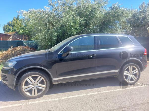 3#9398 Autovettura Volkswagen Touareg in vendita - foto 2